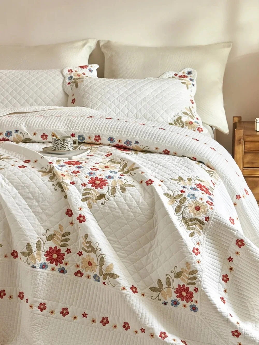 3 piece 100% cotton embroidered cottage floral Queen quilt set